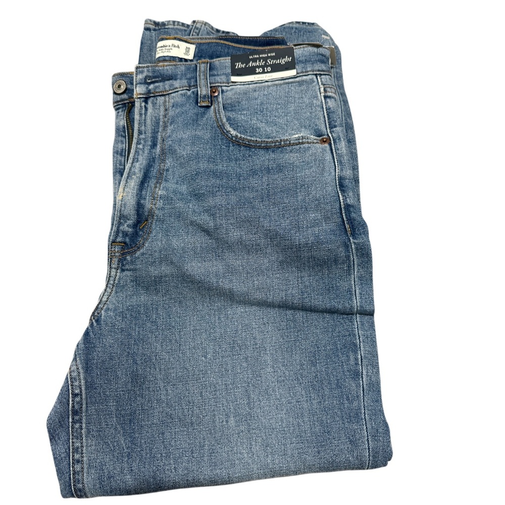 NWT Abercrombie curve love the ankle straight ultra high rise jeans
